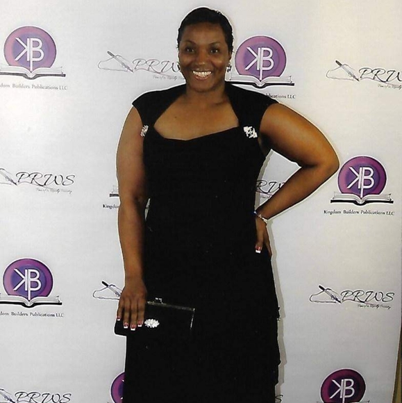 Meet your Posher, REINVENTU - Picture 4 of 5